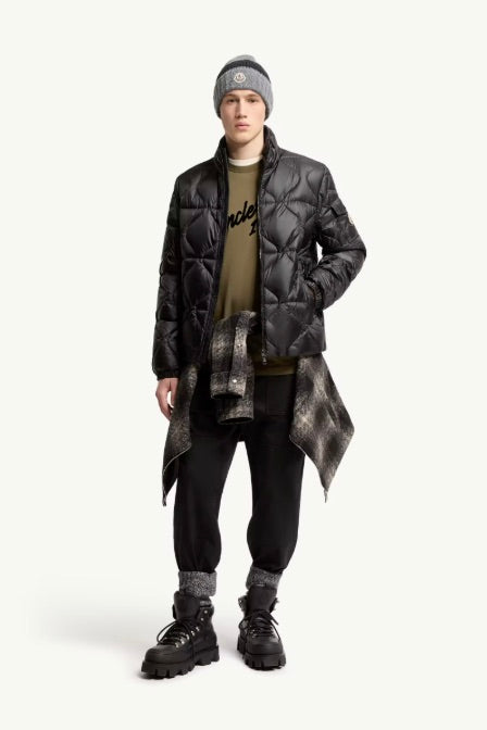 Asurel Geometric Quilted Short Down Jacket Black