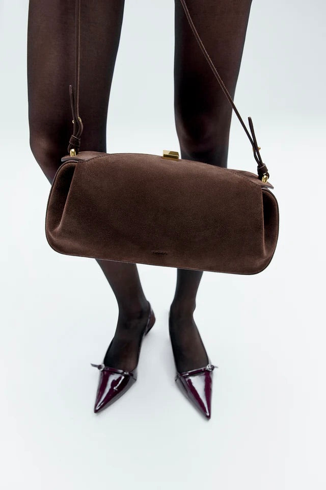 Oyster Clutch Suede Chocolate