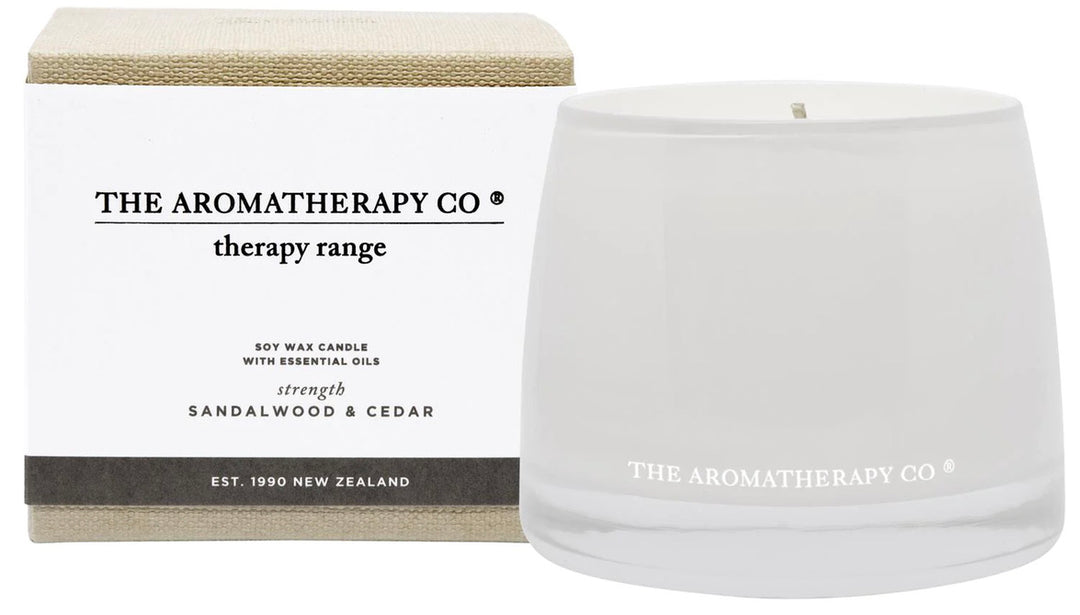 THE AROMA THERAPY CO - Therapy candle 260 g - Strength - Sandalwood & Cedar - Dale