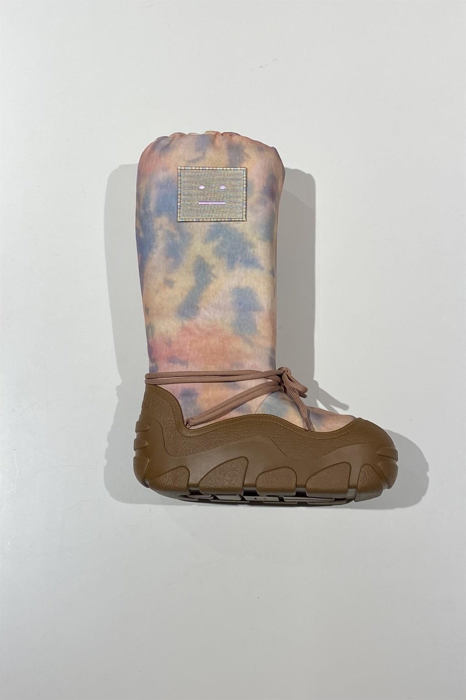 Acne sales snow boots